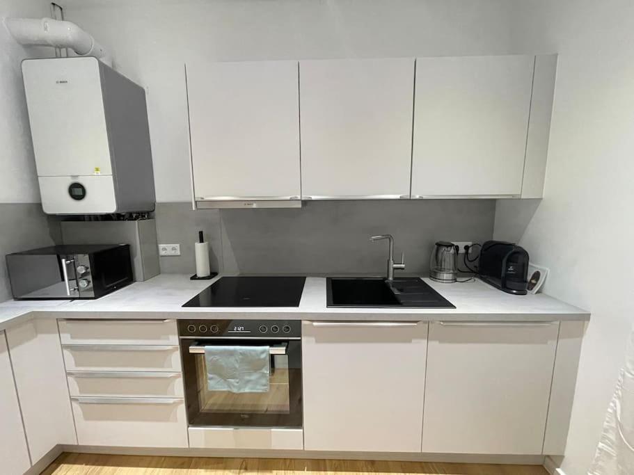 70Qm - 3 Rooms - Free Parking - City - Mallibase Apartments Хановер Екстериор снимка